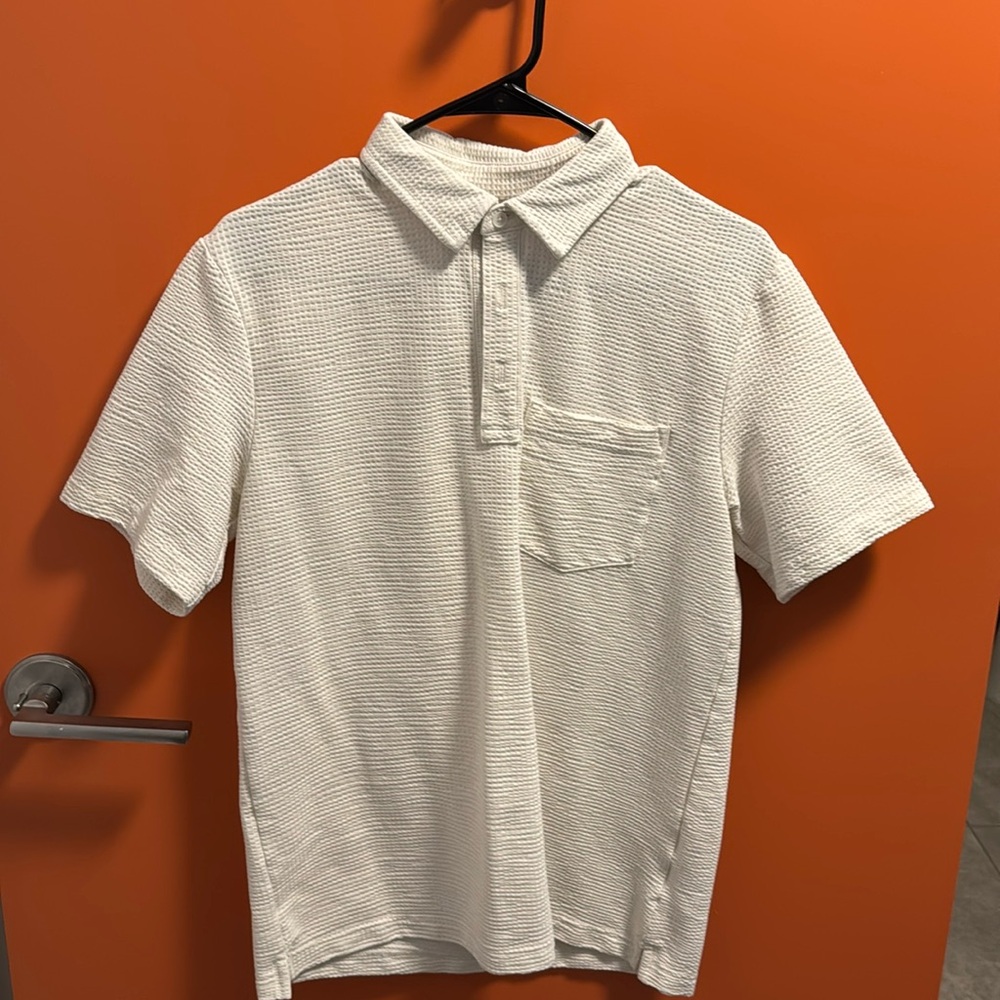 White dress shirt, square pattern in cloth, size medium, never worn